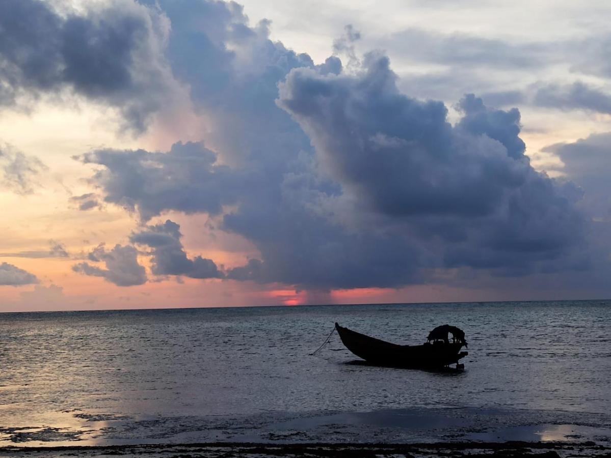 Honey Moon Beach Resort ANDAMAN AND NICOBAR ISLANDS Exterior foto
